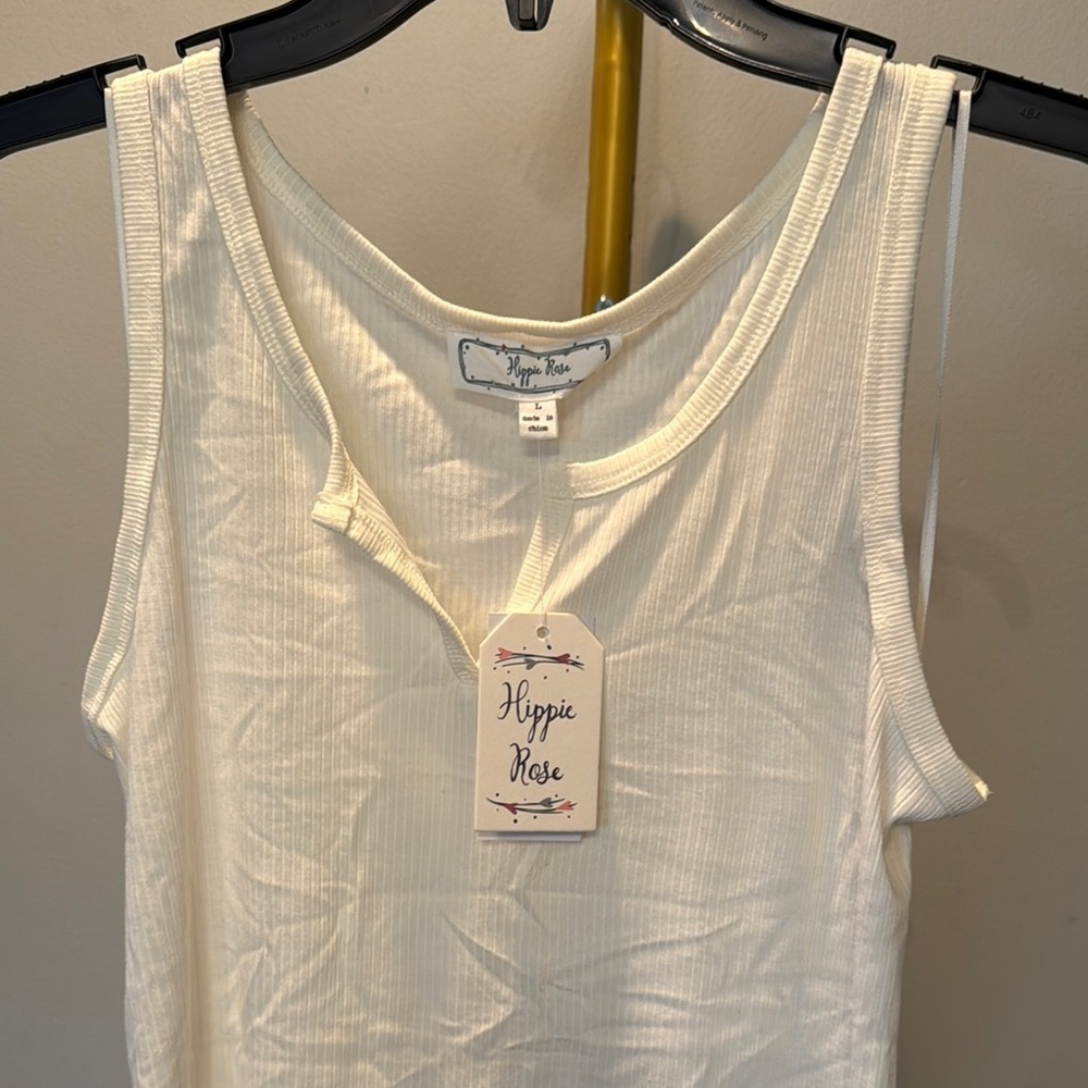 Hippie Rose Women's White cream knit Tank Top NWT L - Picture 2 of 9